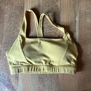 Alphalete sports bra